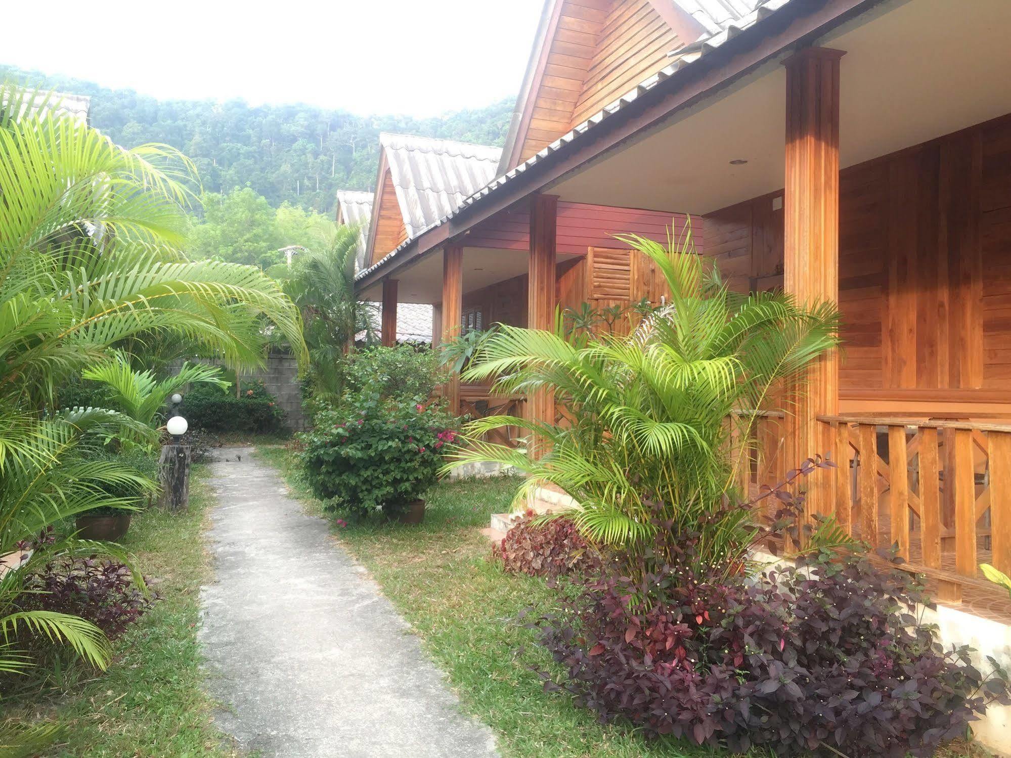 Poonsap Resort Ko Lanta Kültér fotó
