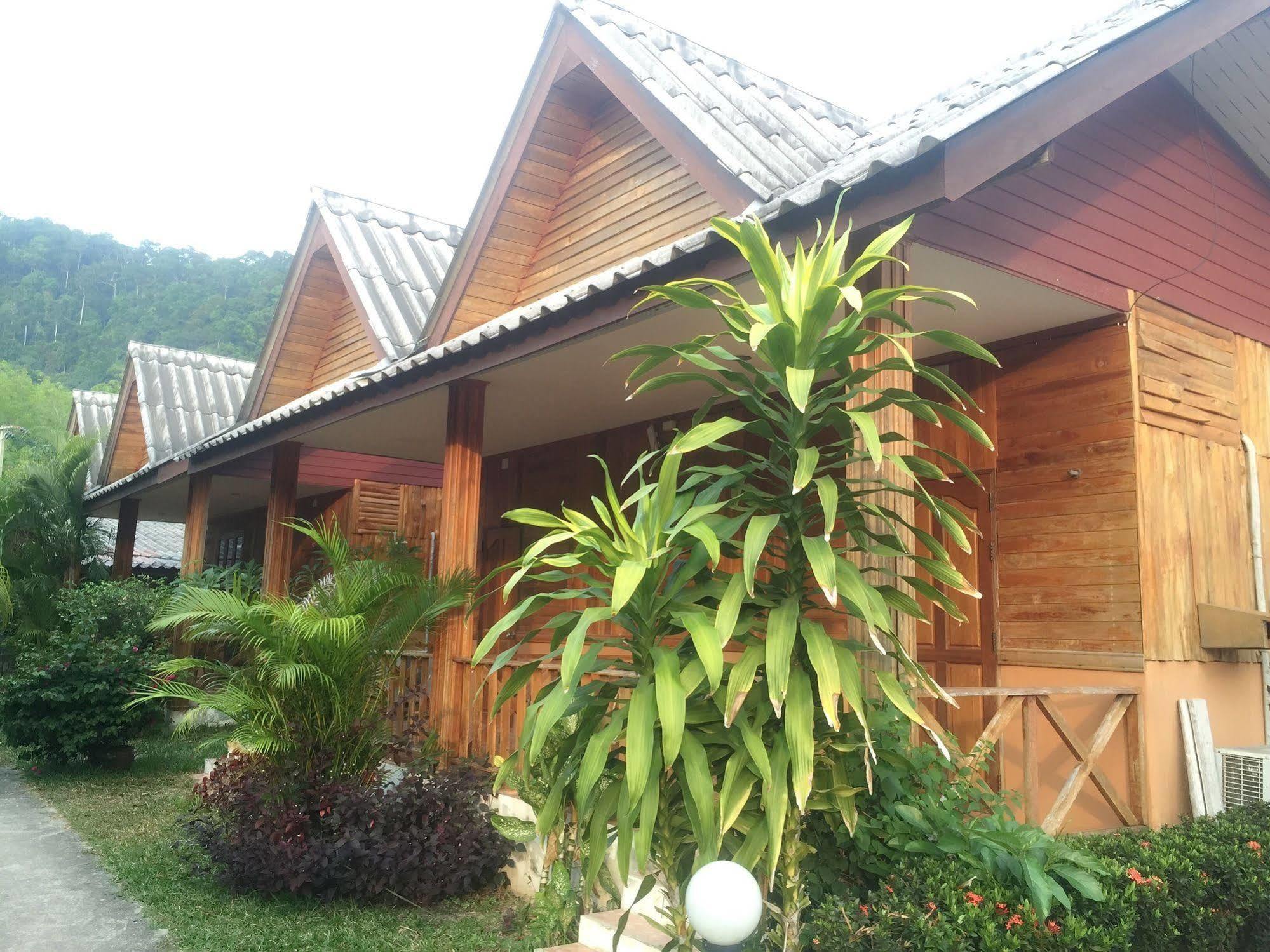 Poonsap Resort Ko Lanta Kültér fotó