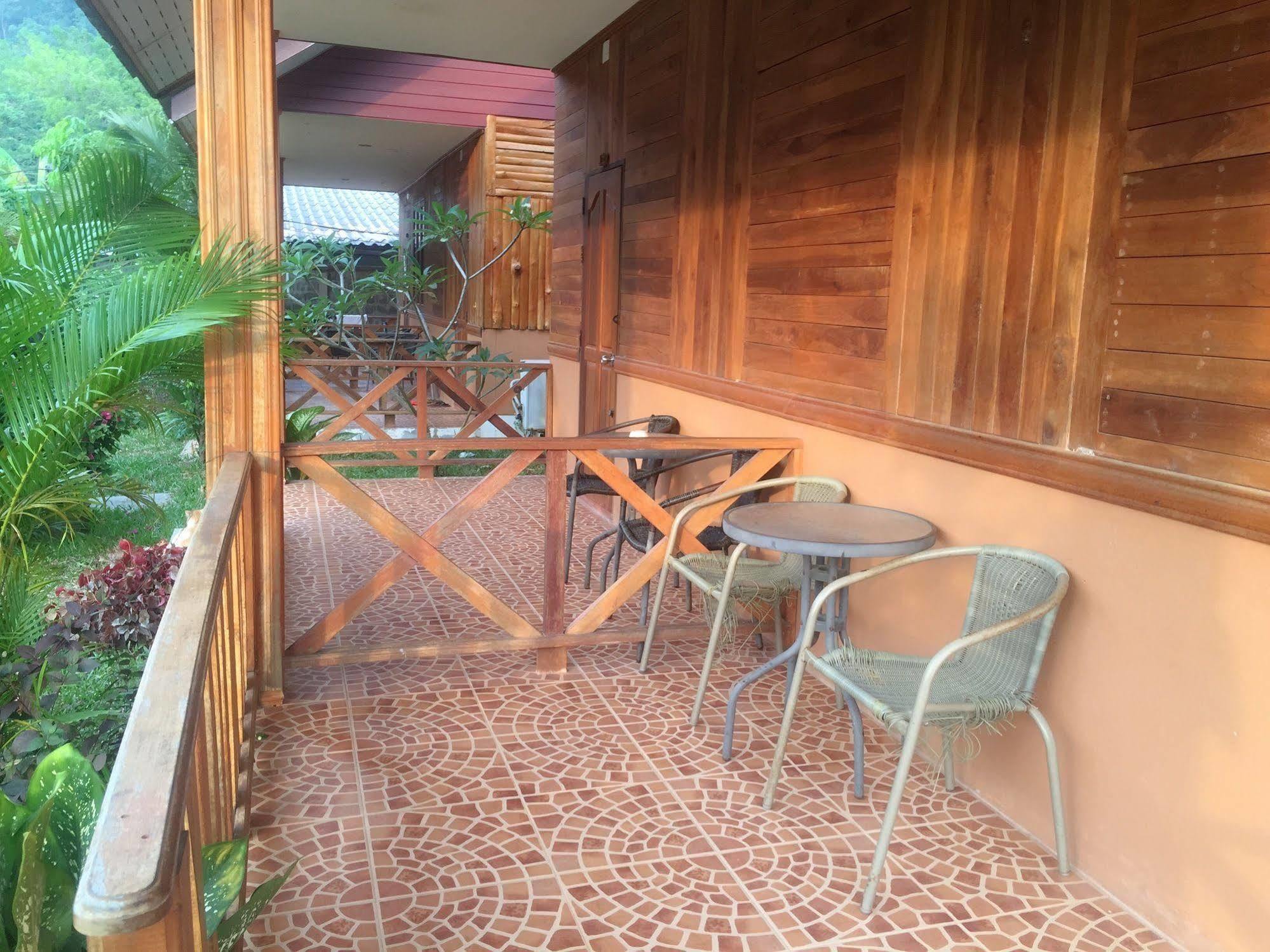 Poonsap Resort Ko Lanta Kültér fotó