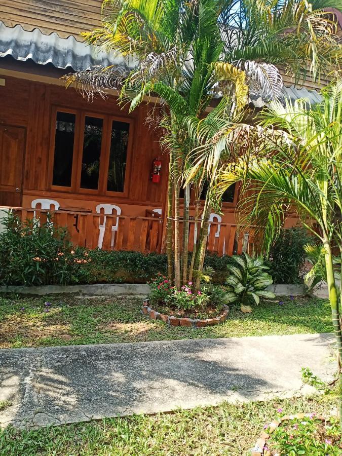 Poonsap Resort Ko Lanta Kültér fotó